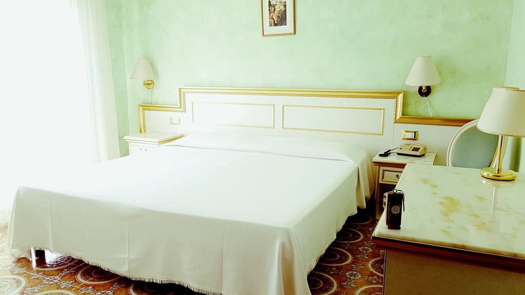 אבנו טרמה Hotel Terme Villa Piave מראה חיצוני תמונה
