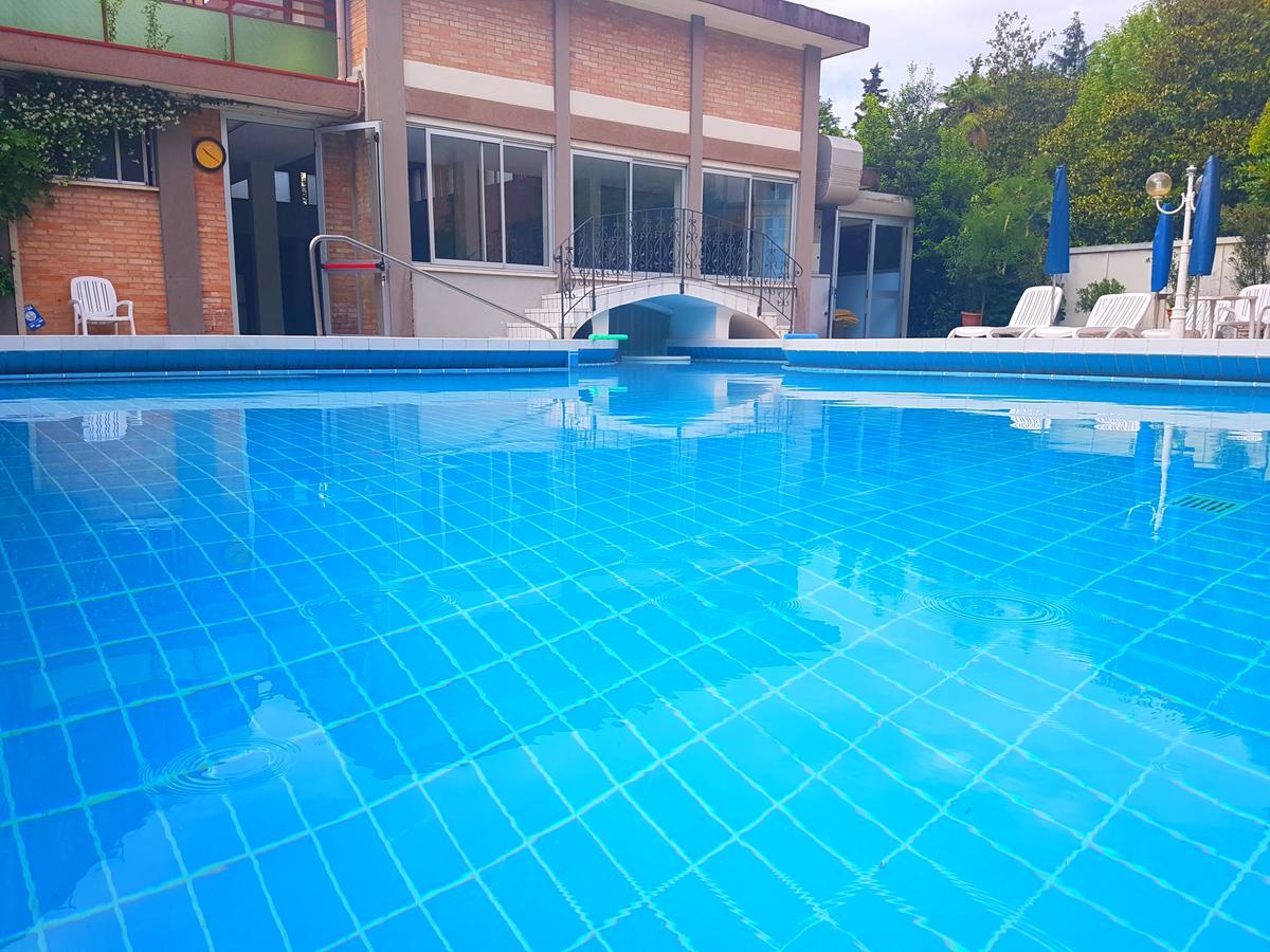 אבנו טרמה Hotel Terme Villa Piave מראה חיצוני תמונה